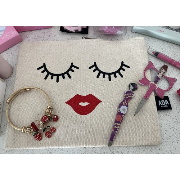 Strawberry Bath Body Bracelet Makeup Lashes Nails Tools Cosmetic Bag Set Bundle - Picture 2 of 11